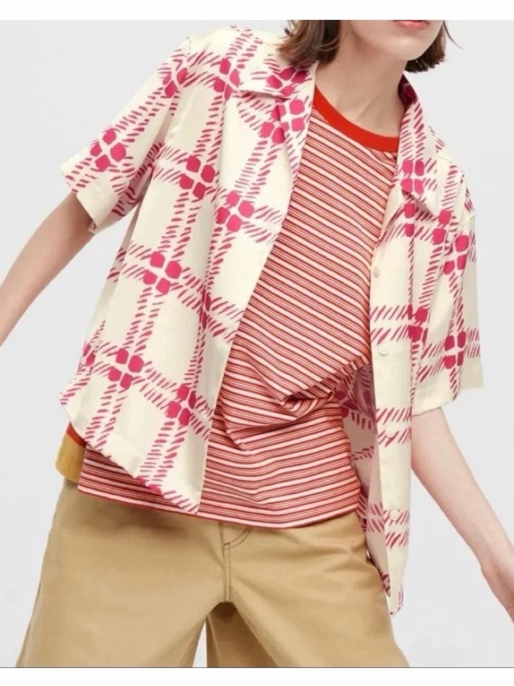 NWOT Uniqlo x Marni Oversized Cropped Camp Shirt XS Red Cream Boxy Button Up - Picture 2 of 4